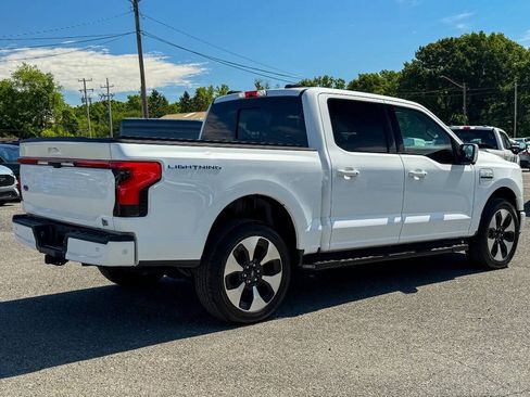 Used 2022 Ford F150 Lightning Platinum AWD/4WD image 3