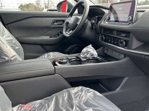 Certified 2025 Nissan Rogue S AWD/4WD image 26