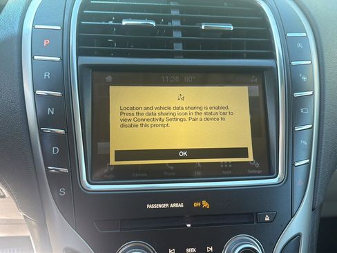 Used 2019 Lincoln Nautilus Reserve AWD/4WD image 23