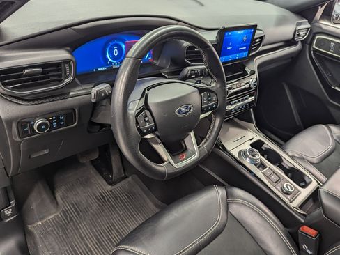 Certified 2023 Ford Explorer ST image 3