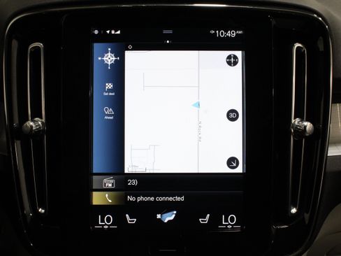Used 2022 Volvo XC40 T4 Momentum FWD image 13
