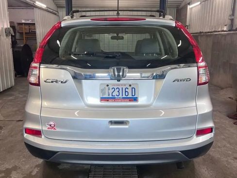 Used 2016 Honda CR-V LX image 5