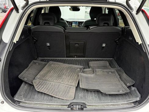 Certified 2024 Volvo XC60 B5 Plus w/ Protection Package Premier image 5