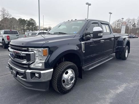 Used 2022 Ford F350 XLT w/ XLT Premium Package image 3