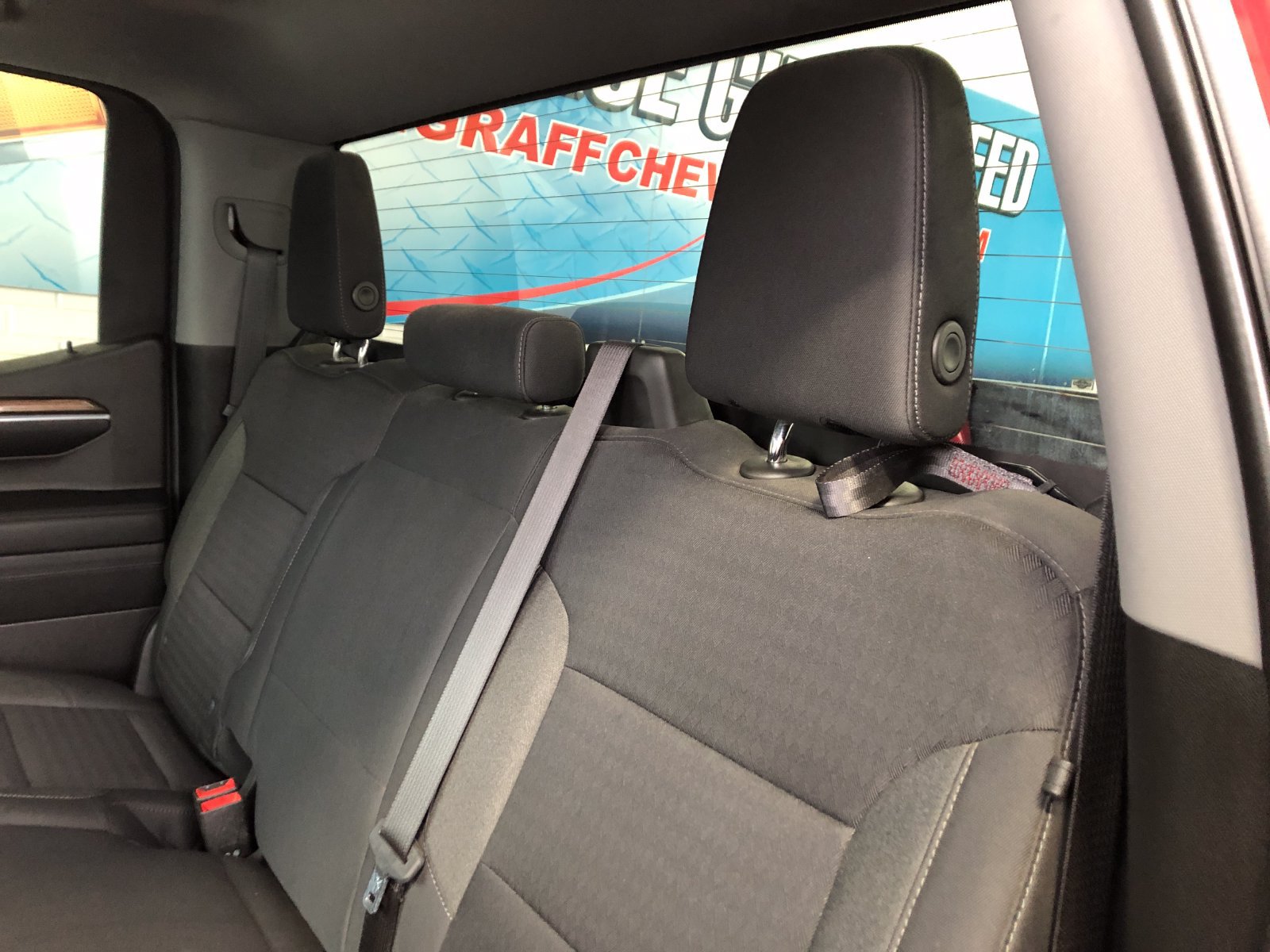 Used 2023 Chevrolet Silverado 1500 RST w/ Z71 Off-Road Package AWD/4WD image 9