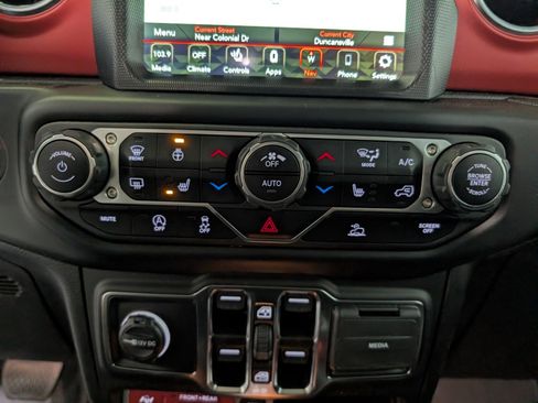 Used 2023 Jeep Gladiator Rubicon w/ LED Lighting Group image 21