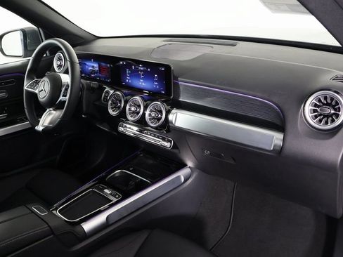 Certified 2026 Mercedes-Benz GLB 250 image 9