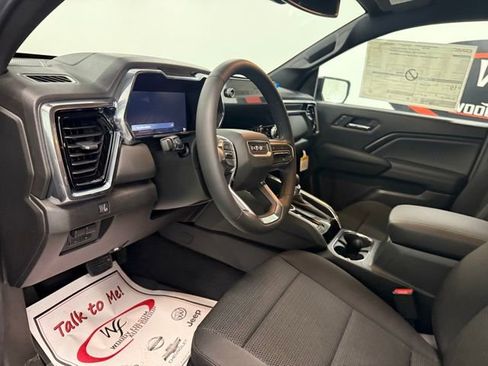 New 2026 GMC Canyon Elevation w/ Convenience Package image 12