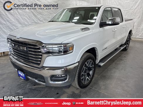 Certified 2025 RAM 1500 Laramie AWD/4WD image 1