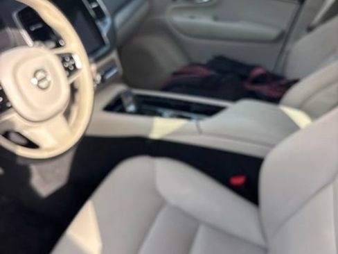 Used 2024 Volvo XC90 B6 Plus w/ Protection Package Premier AWD/4WD image 3