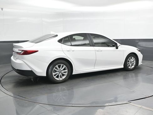 Used 2025 Toyota Camry LE FWD image 2