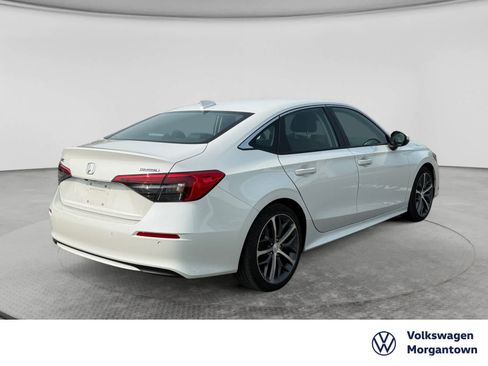 Used 2023 Honda Civic Touring image 5