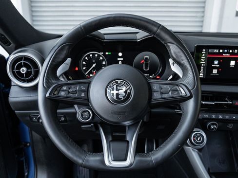 Used 2024 Alfa Romeo Tonale Veloce image 10