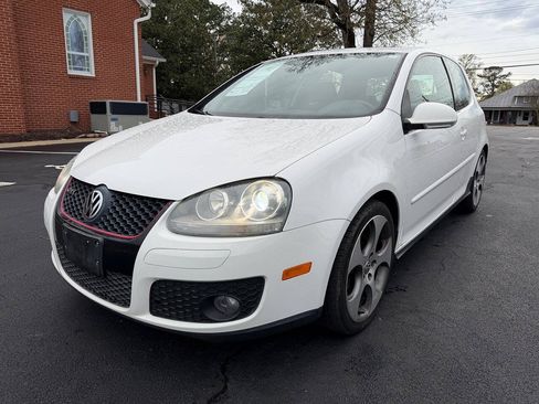 Used 2009 Volkswagen GTI 2-Door FWD image 2