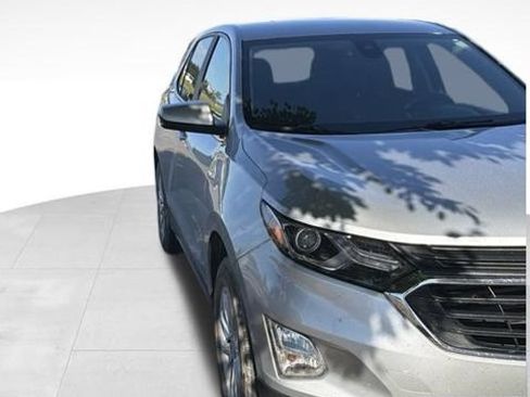 Used 2021 Chevrolet Equinox LT AWD/4WD image 14