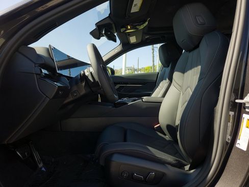 New 2026 BMW 530i w/ M Sport Package image 8