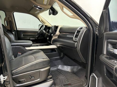 Used 2019 RAM 2500 Laramie image 37
