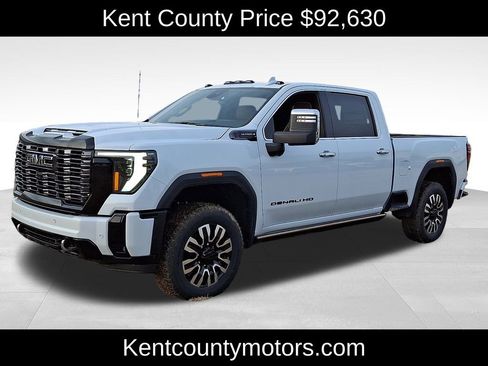 New 2026 GMC Sierra 2500 Denali Ultimate w/ LPO, Black Badging Package AWD/4WD image 3