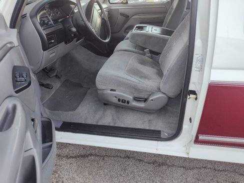 Used 1994 Ford F150 XL image 21