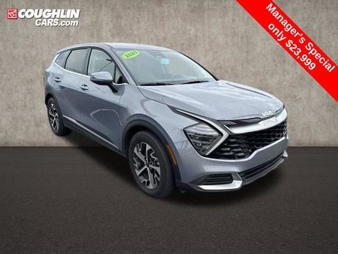 Used 2025 Kia Sportage EX FWD image 9