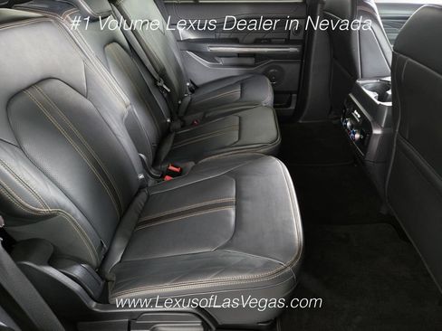 Used 2023 Ford Expedition Platinum AWD/4WD image 21