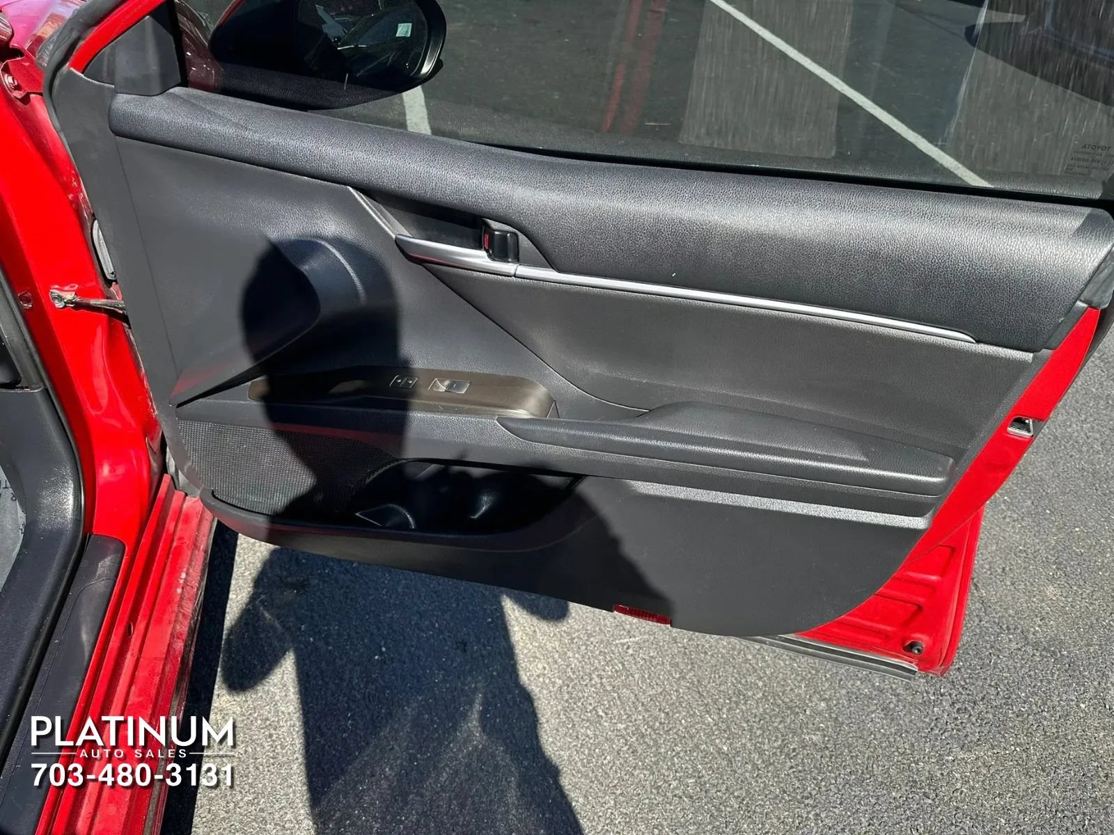 Used 2021 Toyota Camry SE FWD image 19