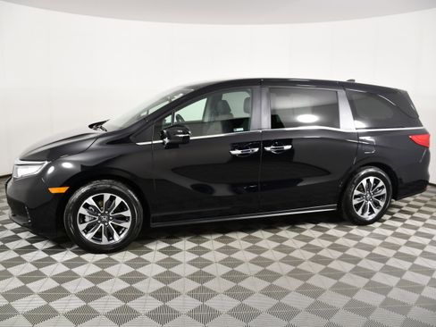 Certified 2024 Honda Odyssey EX-L image 9