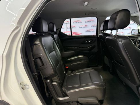 Used 2020 Chevrolet Traverse LT w/ Driver Confidence II Package AWD/4WD image 44