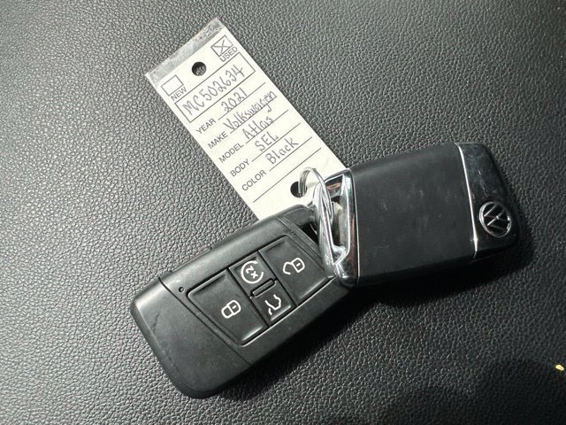 Used 2021 Volkswagen Atlas SEL AWD/4WD image 47