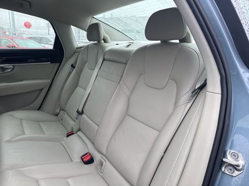 Used 2017 Volvo S90 T6 Momentum w/ Vision Package image 14
