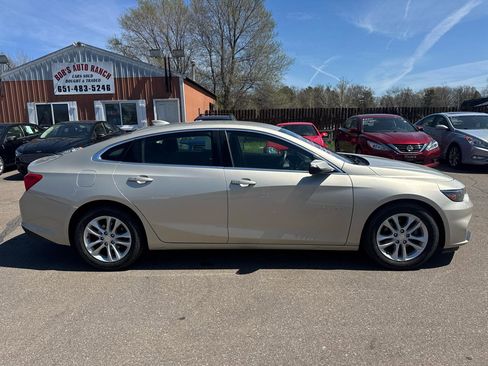 Used 2016 Chevrolet Malibu LT image 4