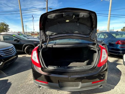 Used 2013 Lincoln MKS FWD image 10