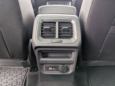 Used 2022 Volkswagen Tiguan SEL R-Line image 27