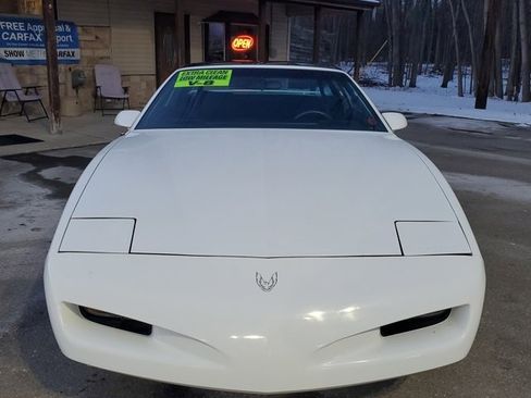 Used 1991 Pontiac Firebird Base image 9
