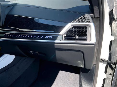 Used 2026 BMW X5 sDrive40i w/ M Sport Package image 20