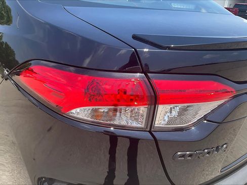 Used 2025 Toyota Corolla SE FWD image 28