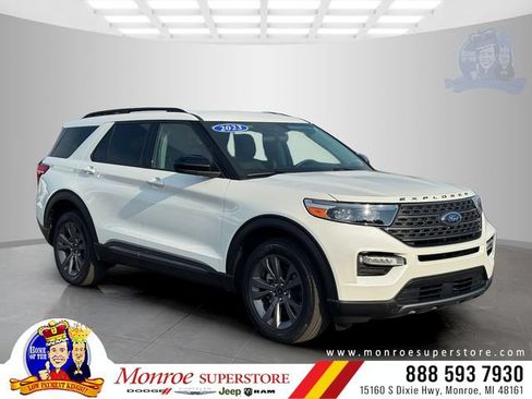 Used 2023 Ford Explorer XLT w/ Equipment Group 202A AWD/4WD image 1