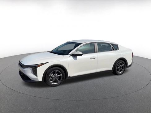 Used 2025 Kia K4 FWD image 7