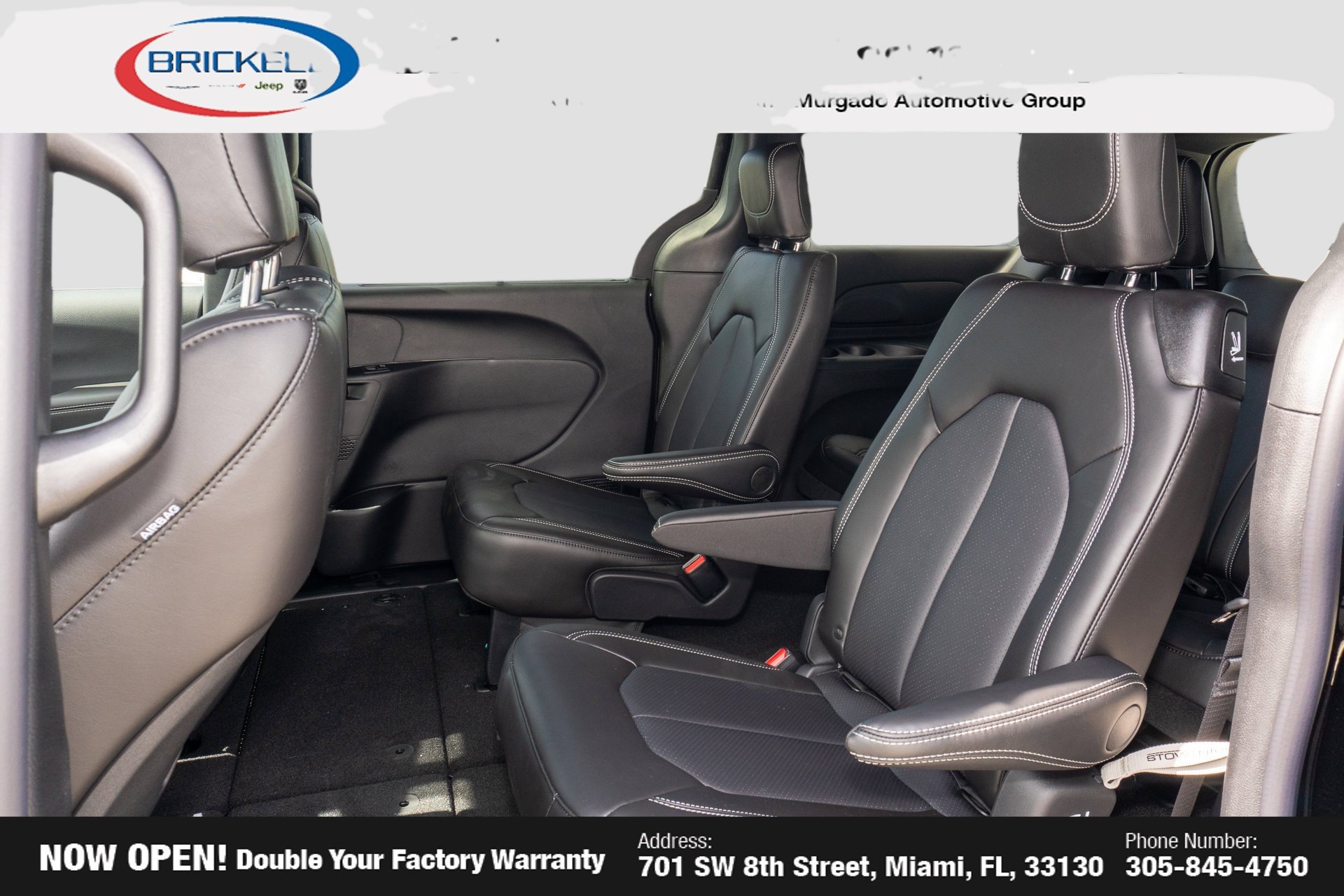 New 2027 Chrysler Pacifica Select FWD image 11