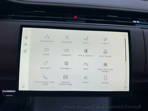 Used 2025 Land Rover Range Rover SV image 48