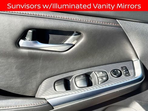 Used 2024 Nissan Sentra SR w/ SR Premium Package image 17