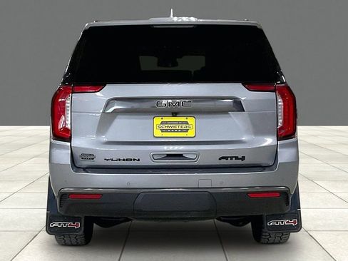 Used 2023 GMC Yukon AT4 w/ Technology Package AWD/4WD image 4