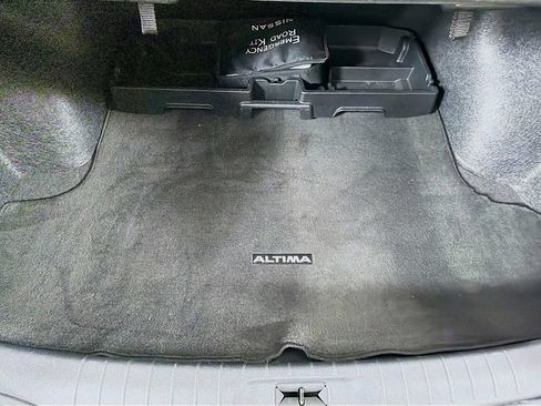 Used 2023 Nissan Altima 2.5 SR w/ SR Premium Package FWD image 17