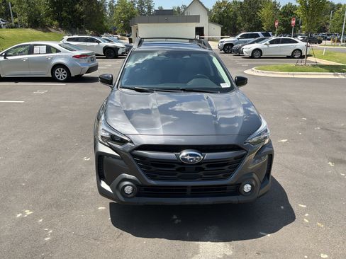 Used 2024 Subaru Outback Premium AWD/4WD image 3