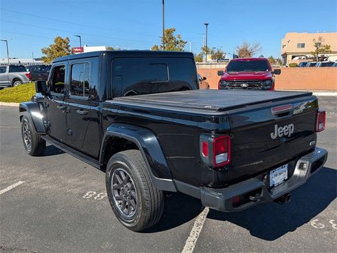 Used 2023 Jeep Gladiator Overland w/ Cold Weather Group image 4
