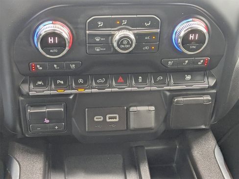 Used 2020 GMC Sierra 1500 SLT image 22