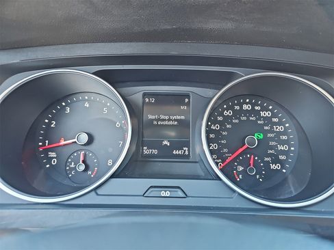 Used 2020 Volkswagen Tiguan SE image 21