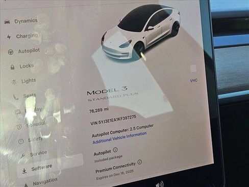 Used 2019 Tesla Model 3 Standard Range Plus image 12