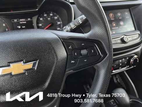 Used 2022 Chevrolet TrailBlazer LT FWD image 28