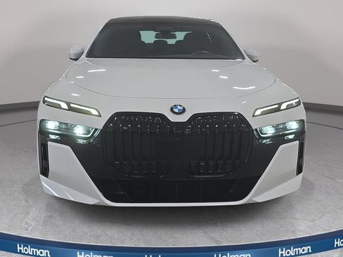 Certified 2023 BMW 740i RWD image 2